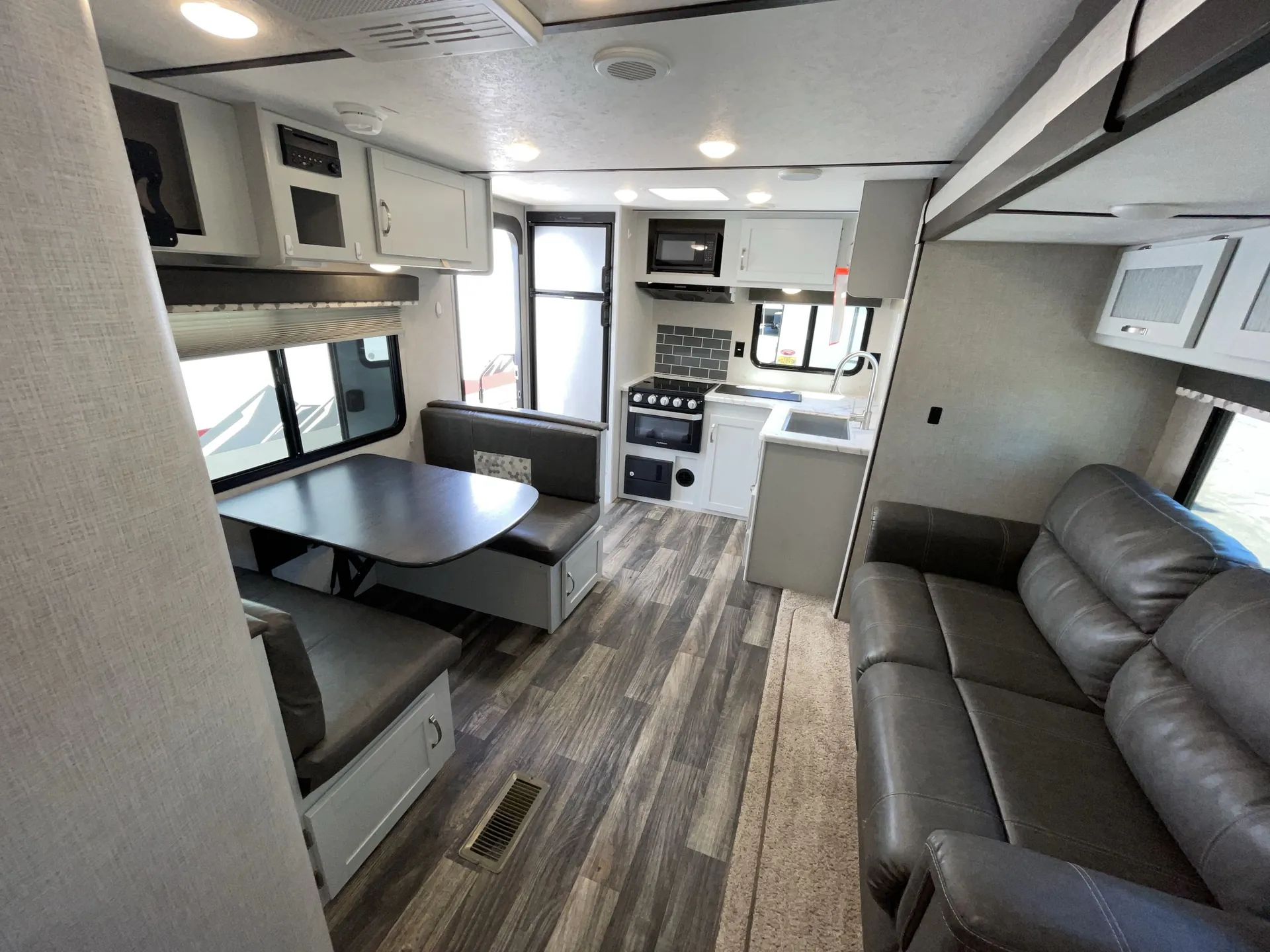 2020 Keystone Bullet 248RKSWE — living area main