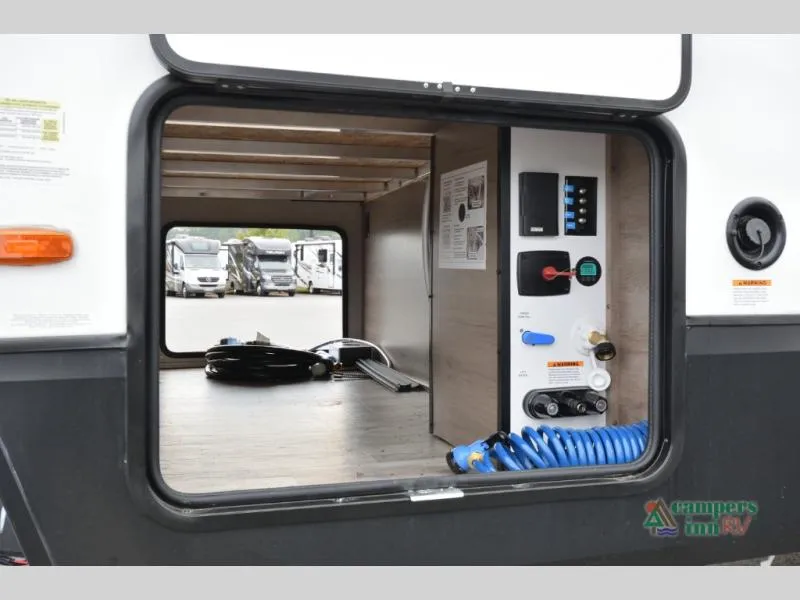 2022 Grand Design Imagine 3250BH - Photo 4