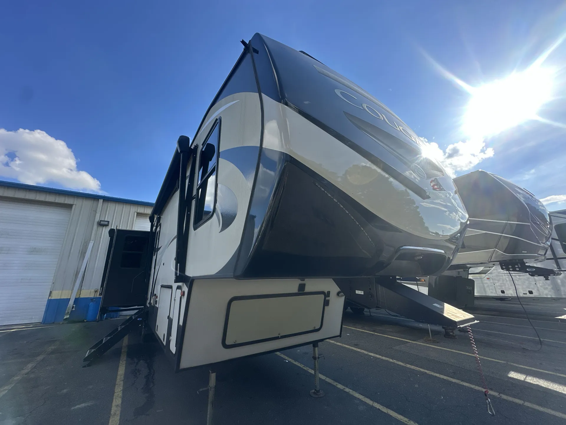 2018 Keystone Cougar 344MKS - Photo 2