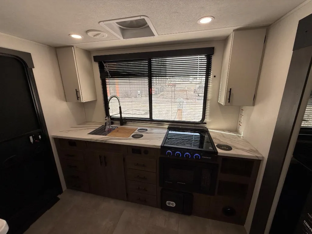 2027 Forest River Tracer 235RK, Photos photo 6