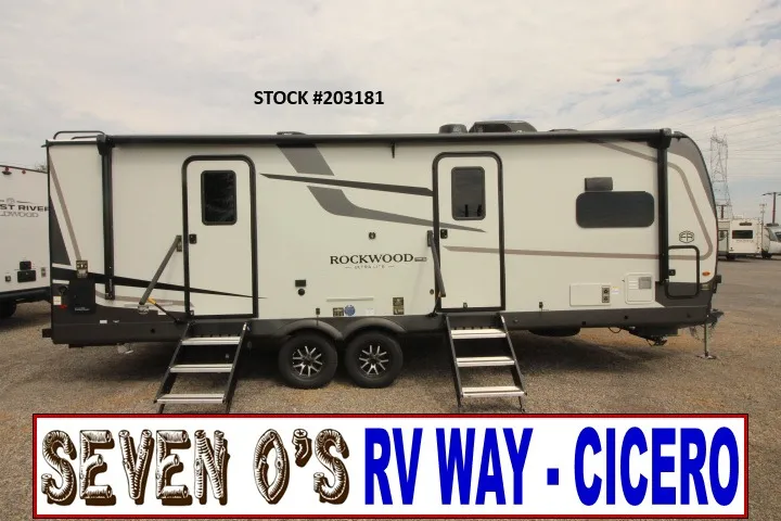 2027 Forest River Rockwood Ultra Lite 2608BS - Photo 2