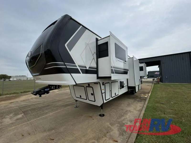 2026 Keystone Montana 3941FO - Photo 3