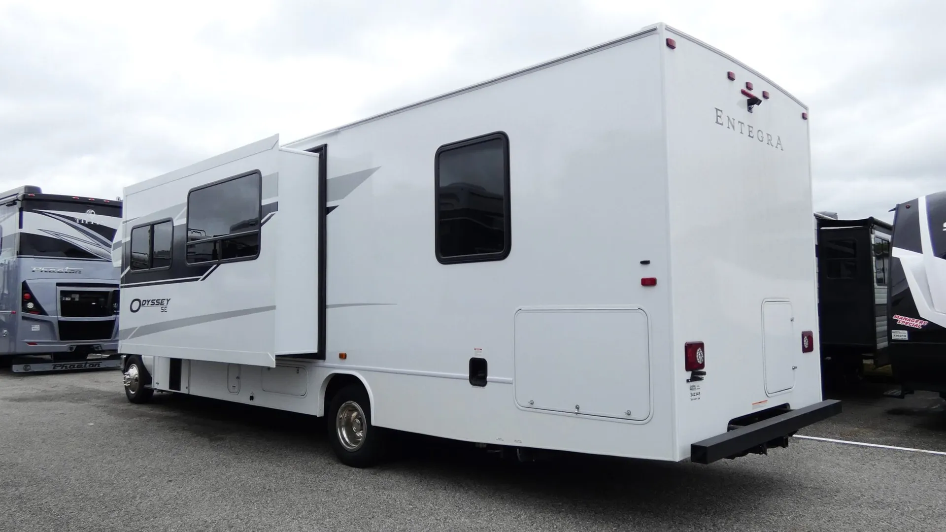 2026 Entegra Coach Odyssey 29K - Photo 4