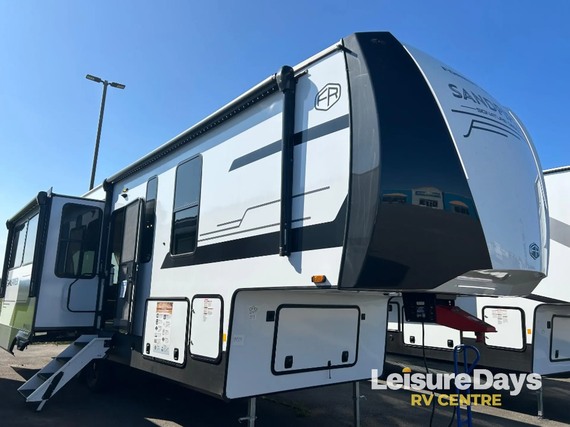 2027 Forest River Sandpiper 3370RLS