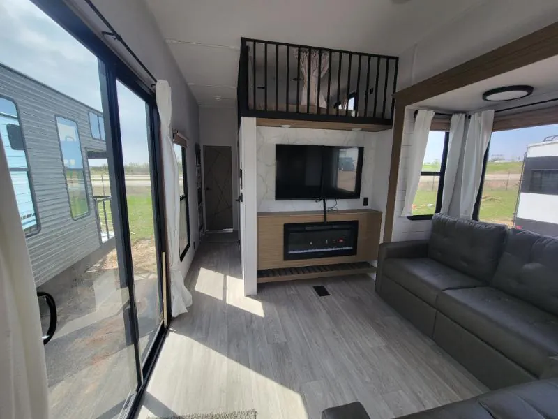 2026 Forest River Salem Grand Villa 40FKP, Photos photo 4