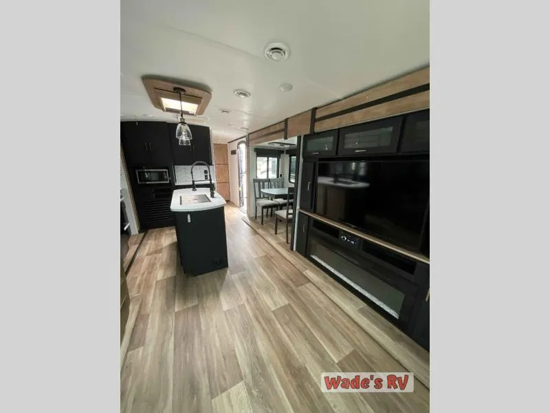 2022 Keystone Outback 330RL - Photo 4