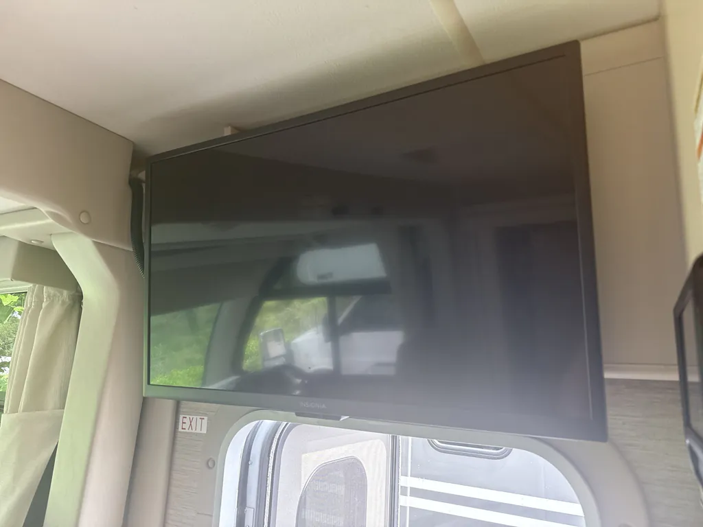 2023 Thor Motor Coach Vegas 24.3, Photos photo 16