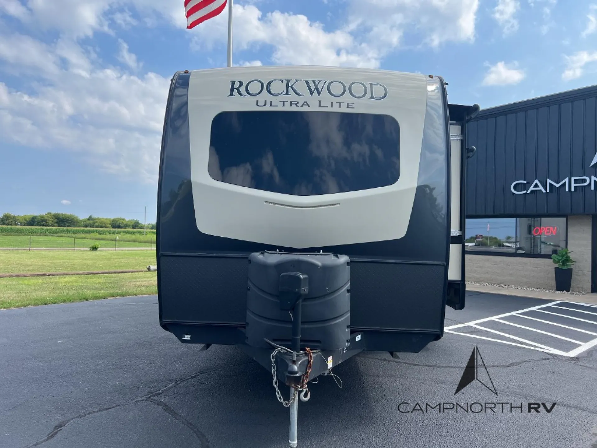 2019 Forest River Rockwood Ultra Lite 2606WS - Photo 2