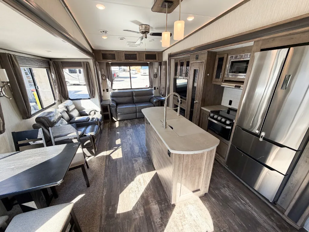2019 Forest River Sabre 32DPT, Photos photo 22