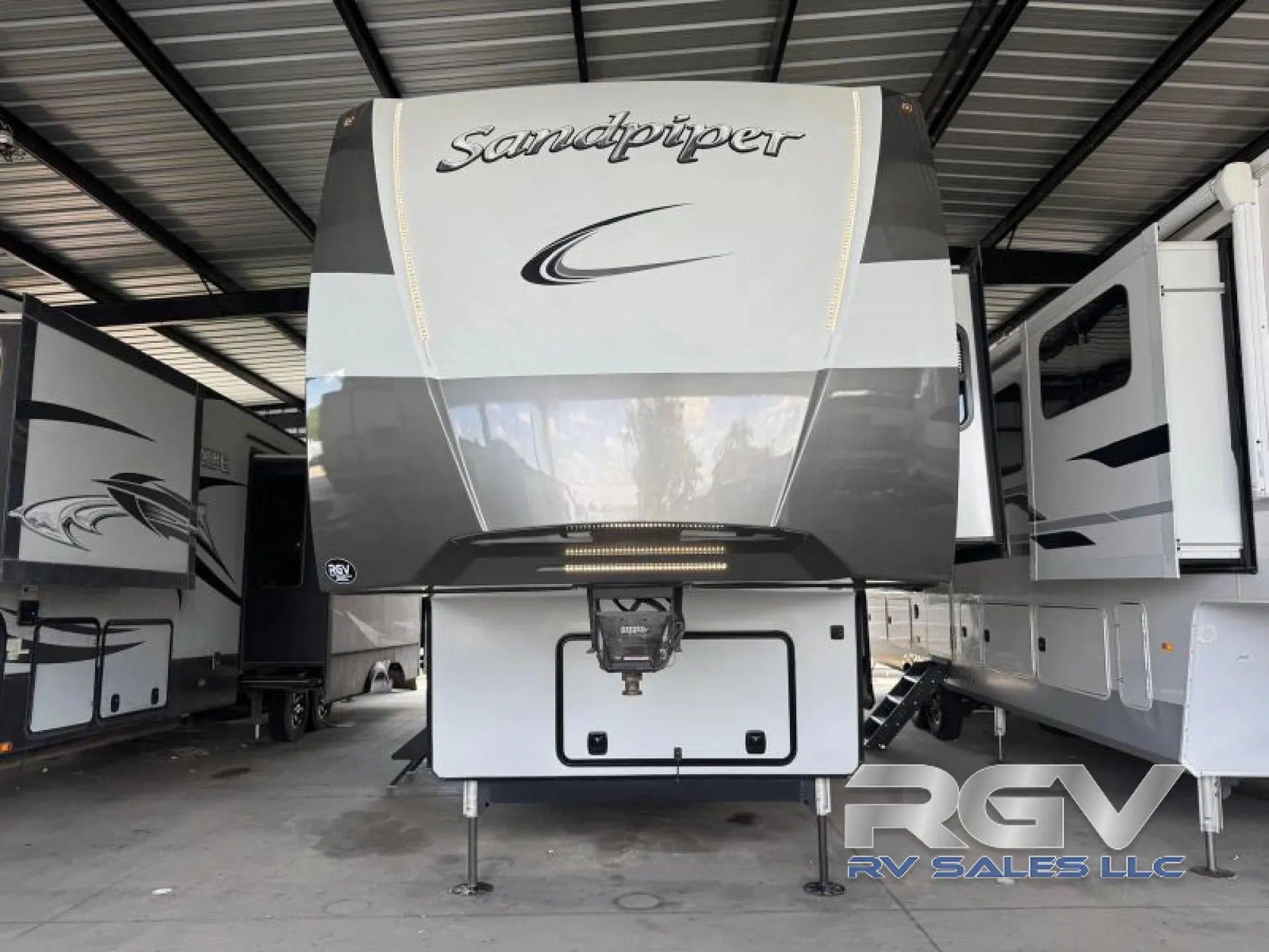 2023 Forest River Sandpiper Luxury 388BHRD - Photo 3