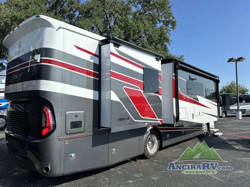 2026 Tiffin Byway 33 FL - Photo 3