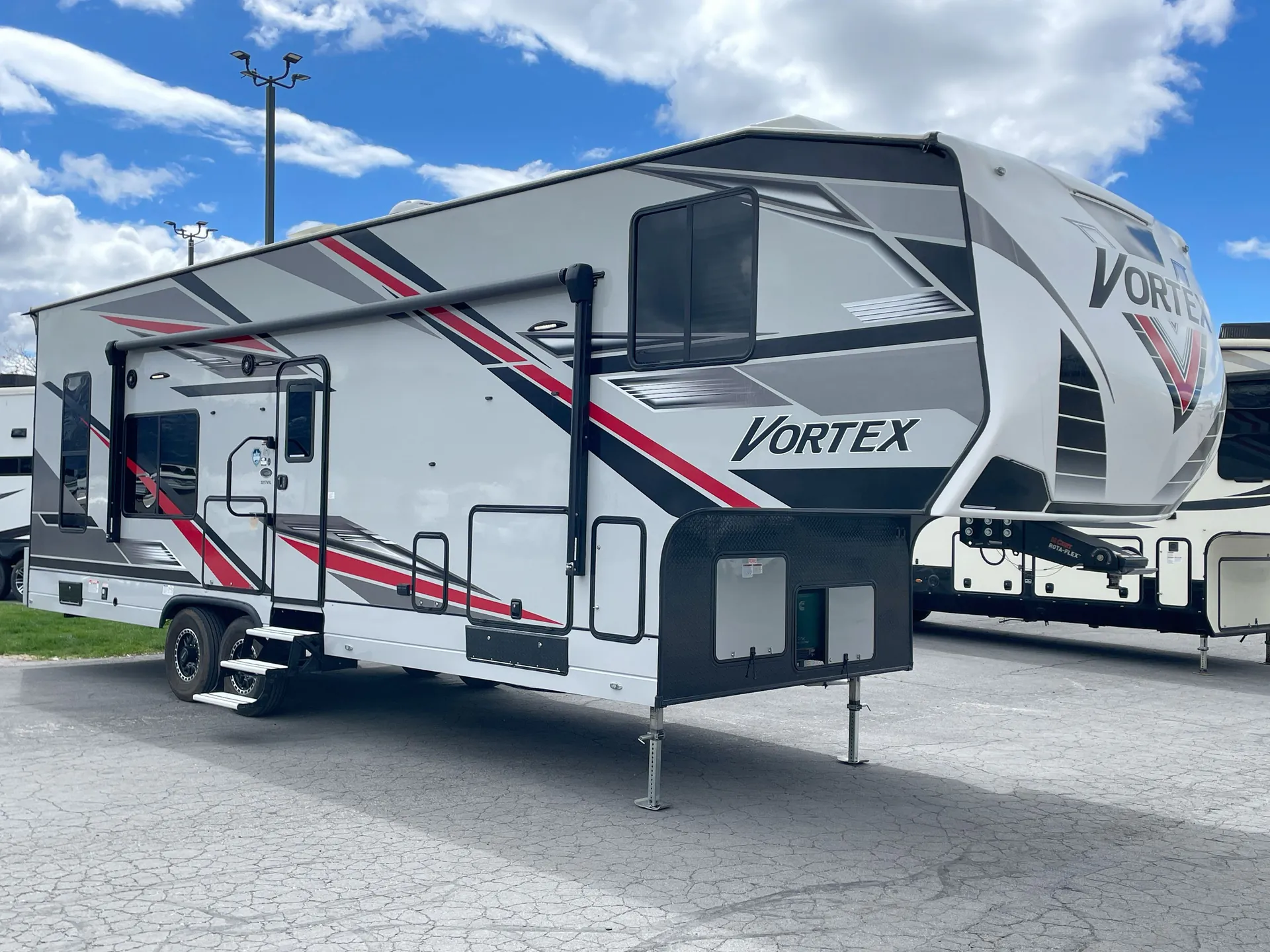 2024 Genesis Supreme Vortex VXL 3317VXL - Photo 2