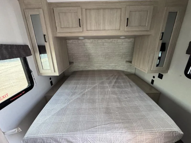 2026 Coachmen Catalina Legacy Edition 273DBHCK, Photos photo 28