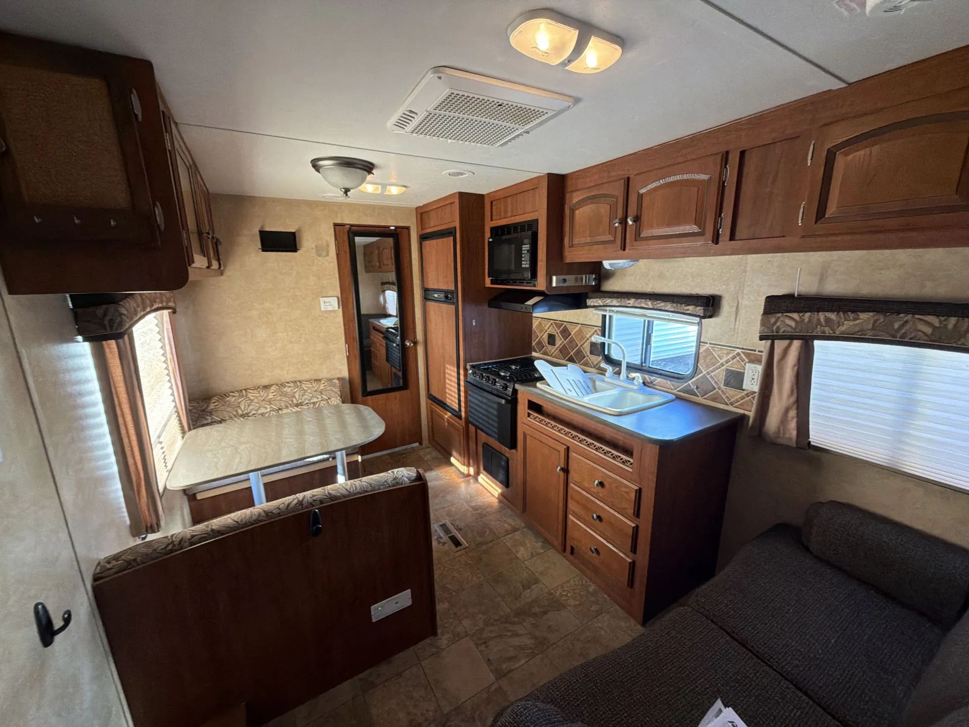 2012 Jayco Jay Flight 22FB — living area main