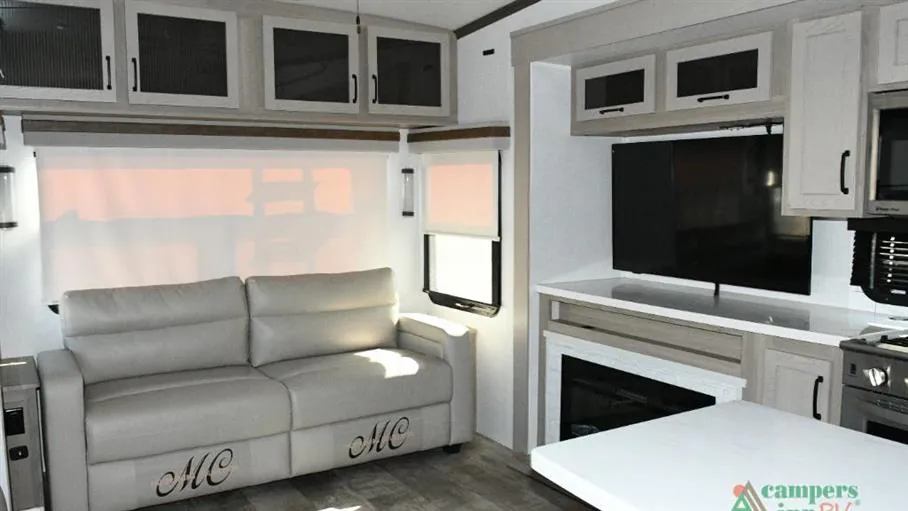 2024 Forest River Rockwood Signature 361RL, Photos photo 18