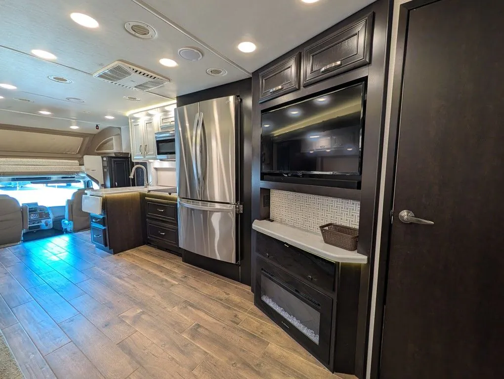 2023 Entegra Coach Accolade 37K, Photos photo 45