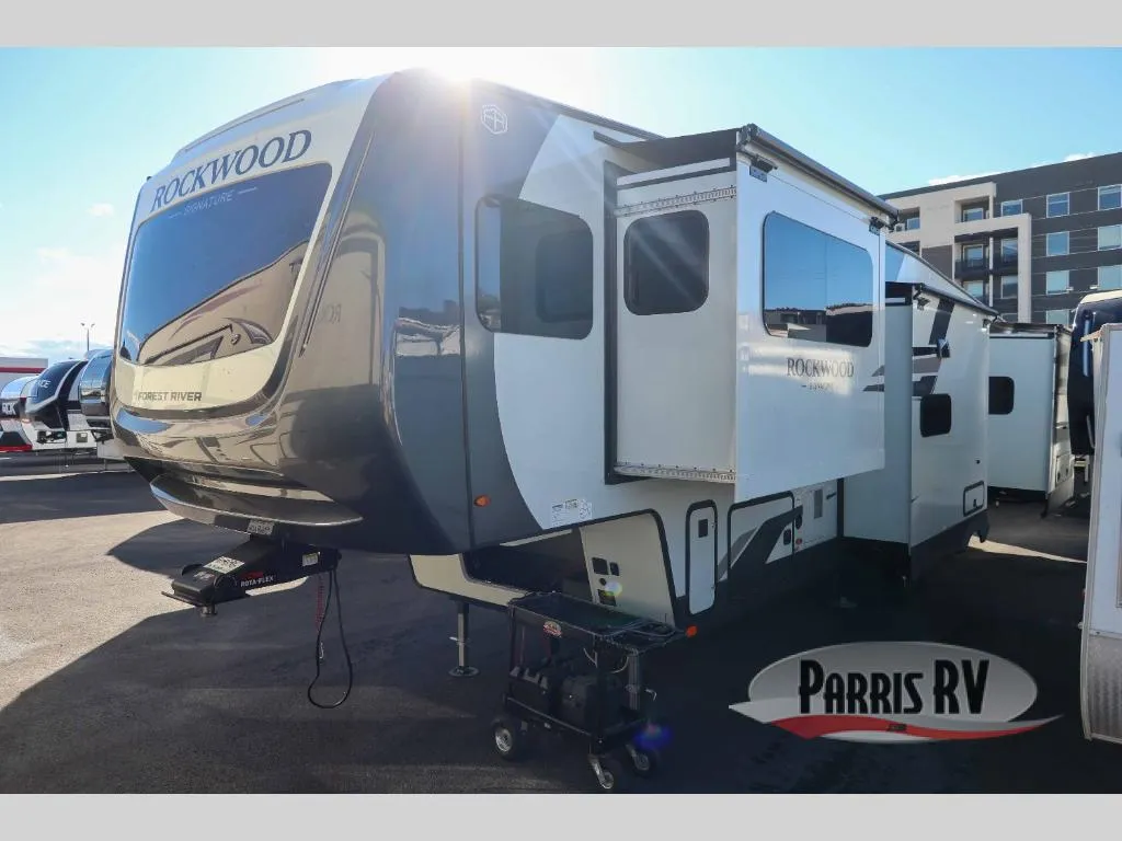 2026 Forest River Rockwood Signature 402SFL - Photo 3