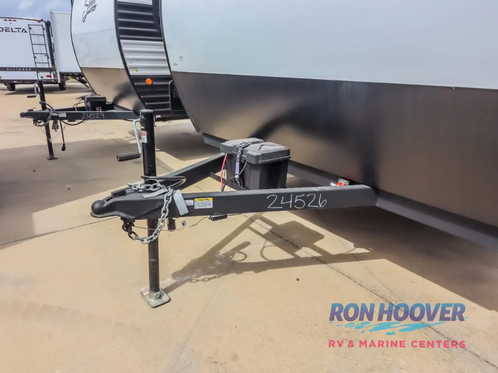 2026 Shasta Compact 17LB, Photos photo 9