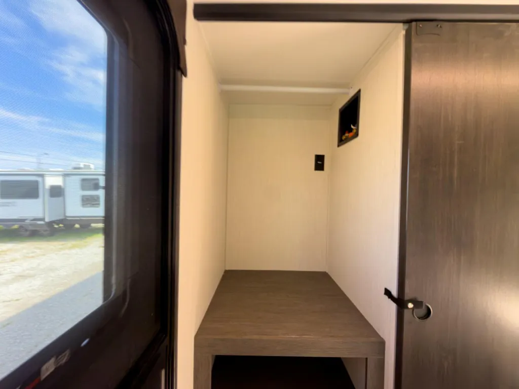 2026 Forest River Cherokee Alpha Wolf 29DCB, Photos photo 50