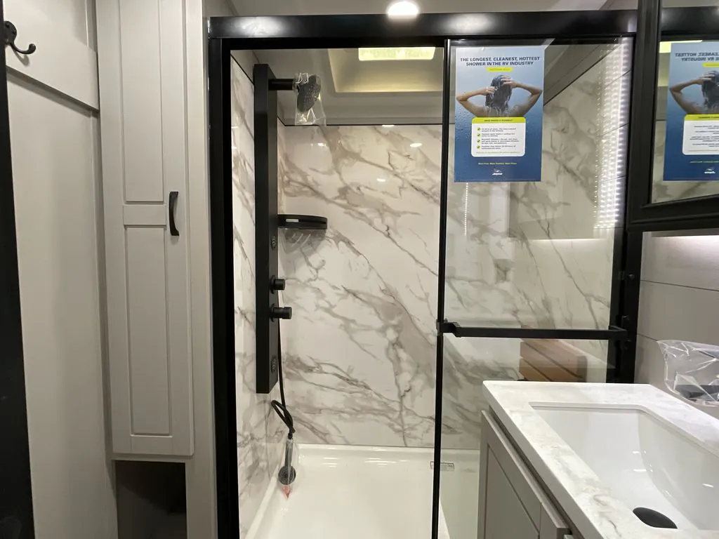 2026 Jayco North Point 395DSDB, Photos photo 25