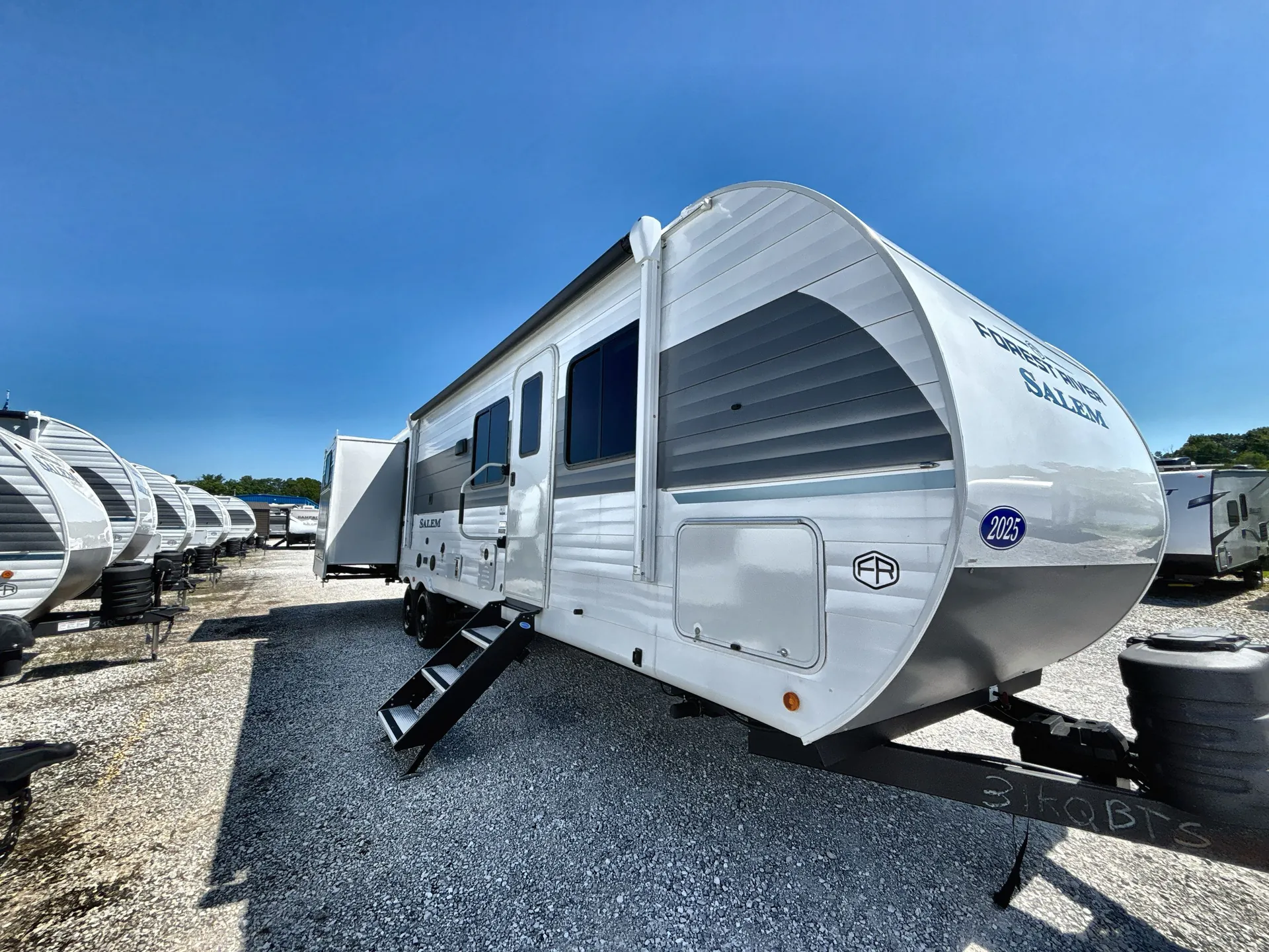 2025 Forest River Salem 31KQBTS — campside