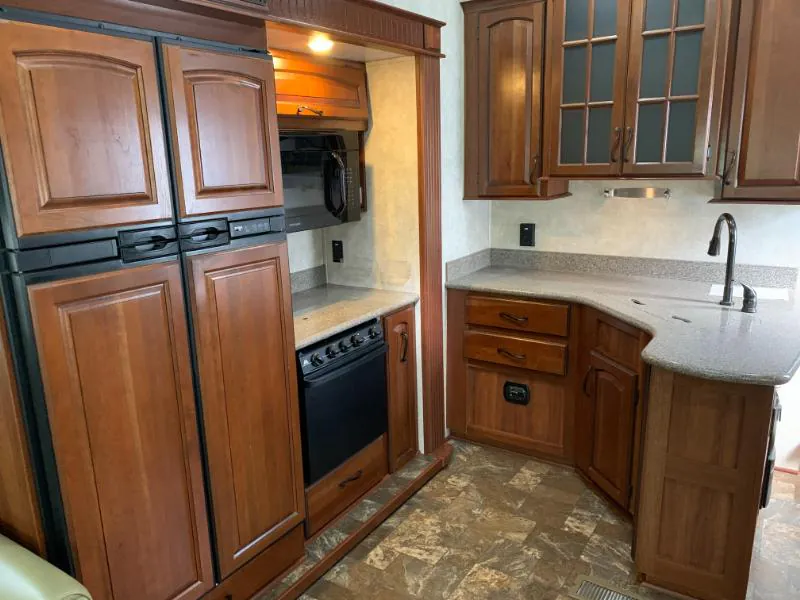 2014 Keystone Montana 3100RL, Photos photo 19