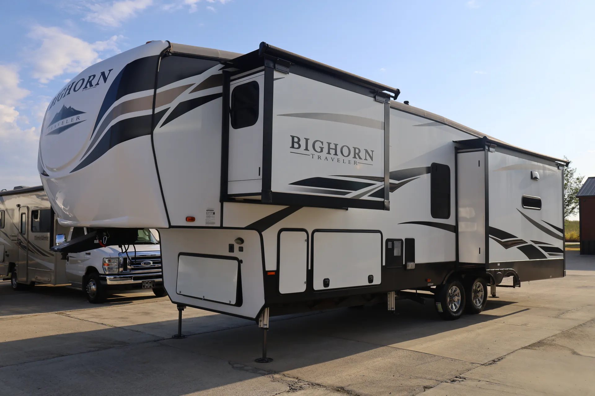 2020 Heartland Bighorn Traveler 32GK - Photo 3