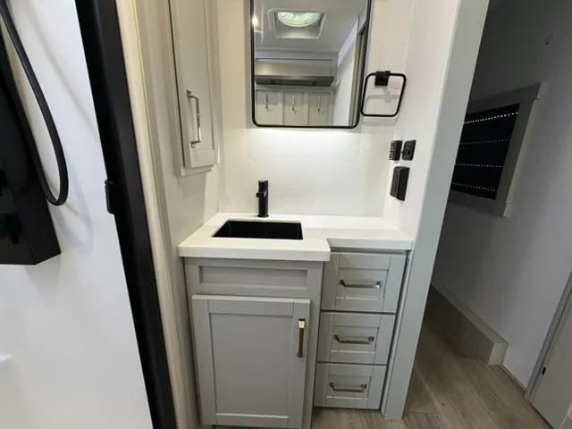 2025 Brinkley Model Z 2680, Photos photo 14
