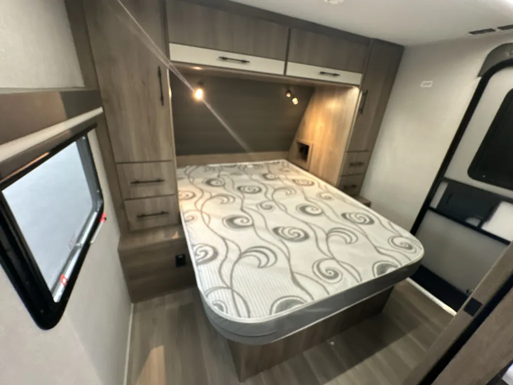 2025 Grand Design Imagine XLS 25DBE, Photos photo 13
