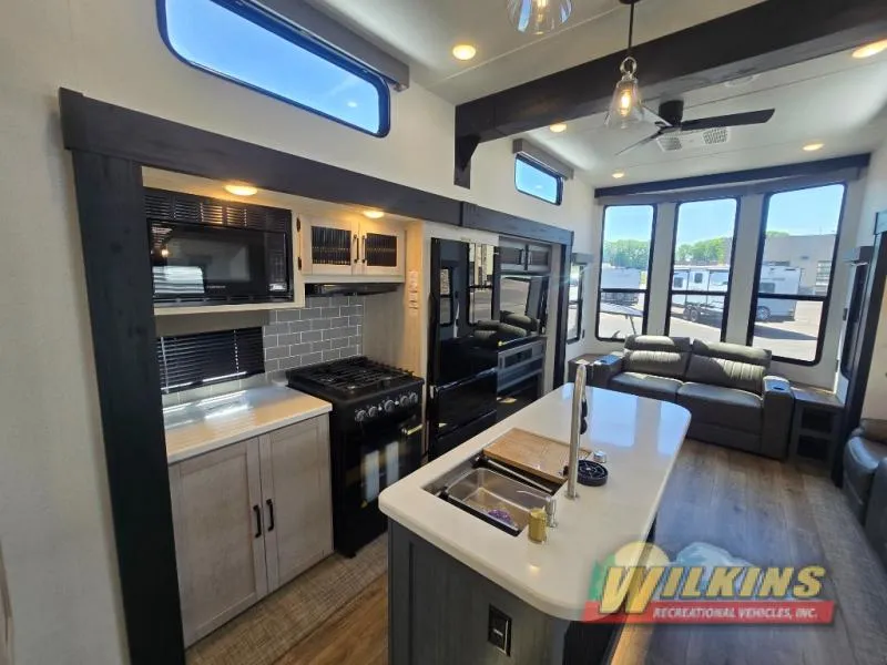 2026 Forest River Puma Vista 402LFT - Photo 4