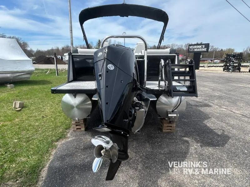 2026 Avalon Catalina 2385 QL - Tritoon - Mercury 200hp - Photo 4