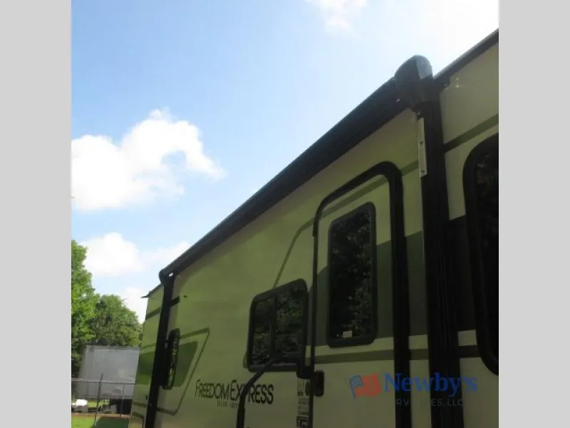 2027 Coachmen RV FREEDOM EXPRESS 249SE - Photo 2