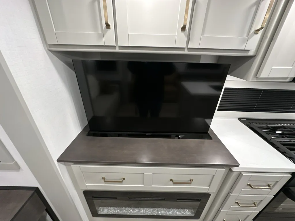 2026 Brinkley Model Z Air 297, Photos photo 13