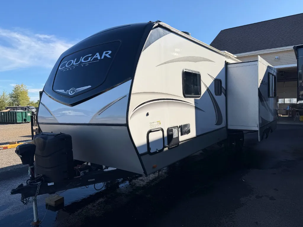 2022 Keystone Cougar Half-Ton 25RDS - Photo 2