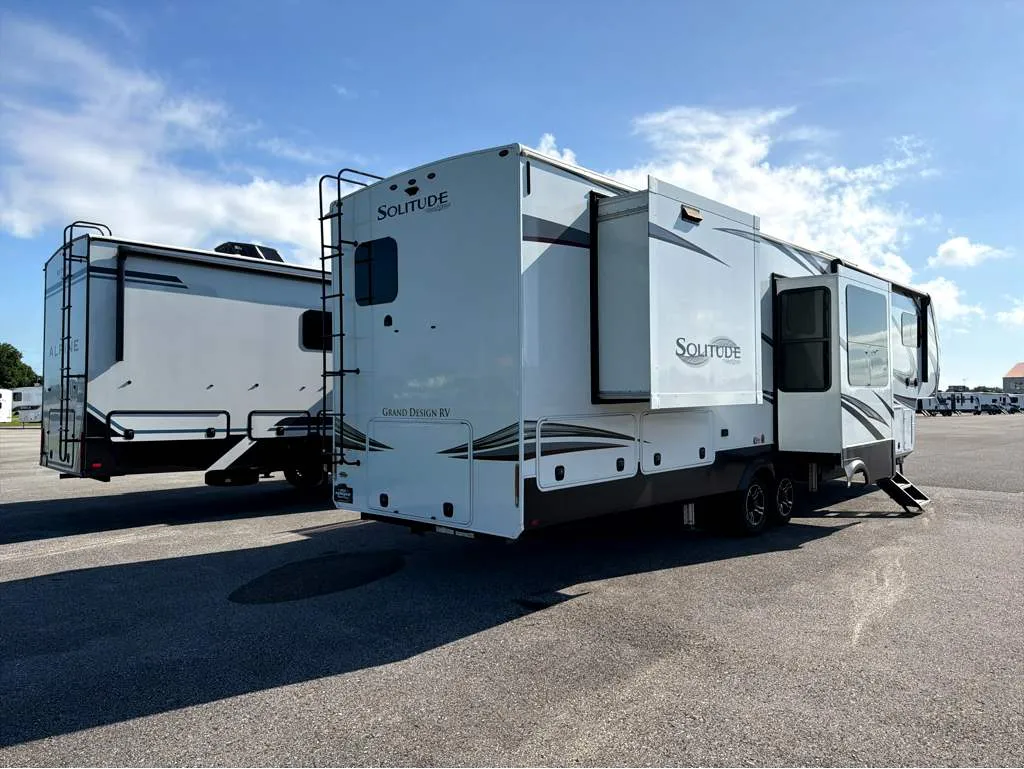 2022 Grand Design Solitude 390RK - Photo 4