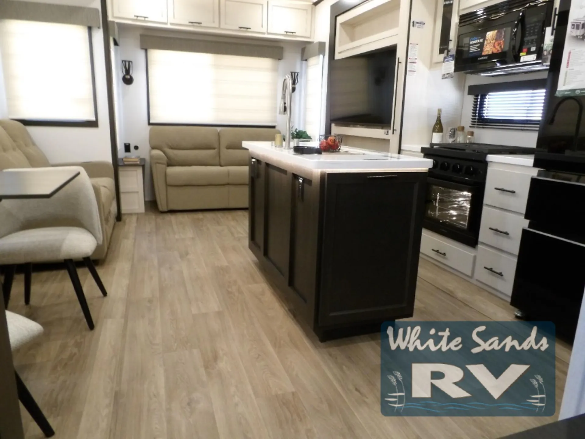 2027 Forest River Sabre 36FLX - Photo 4