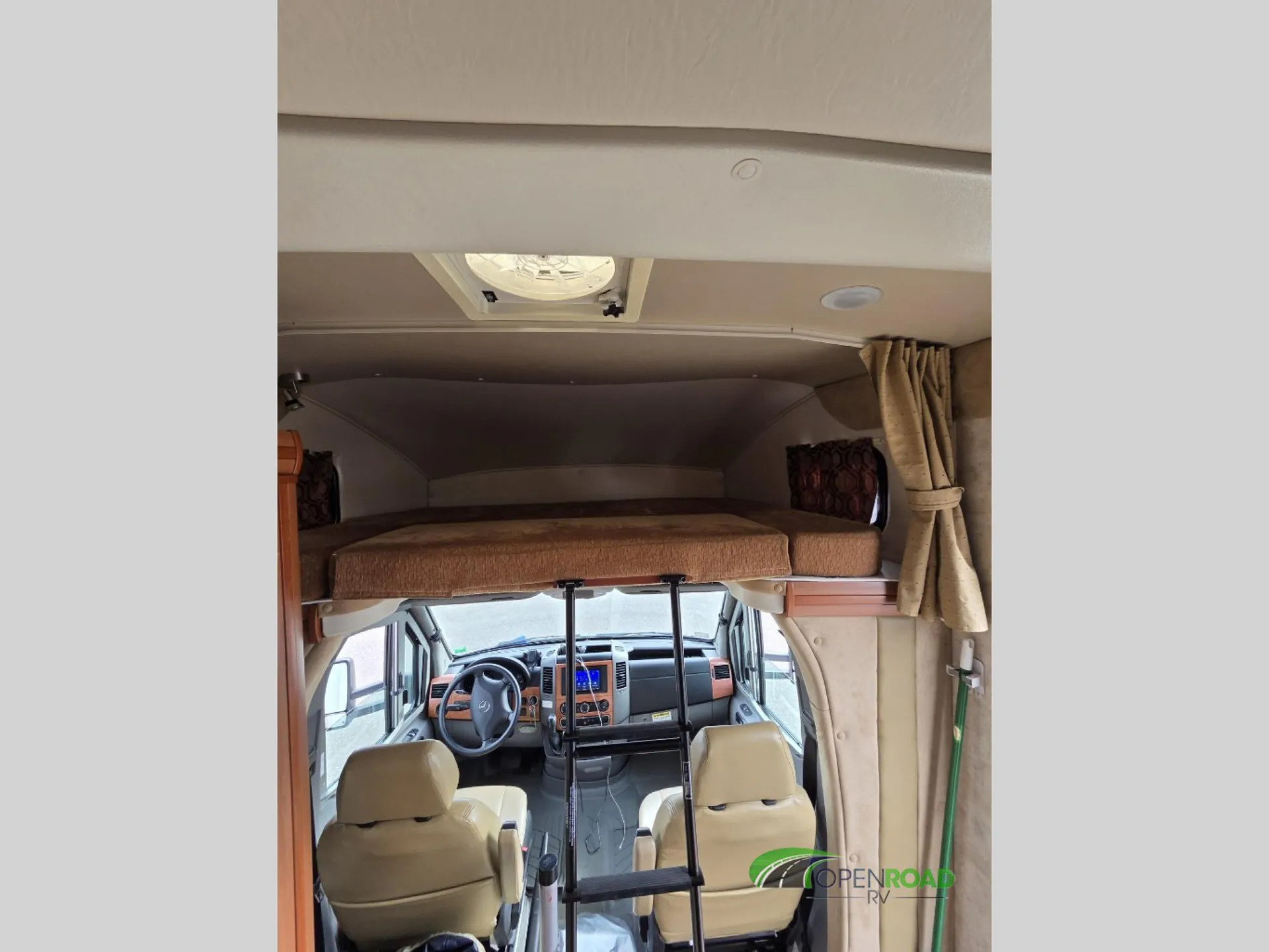 2012 Winnebago View 24M - Photo 3