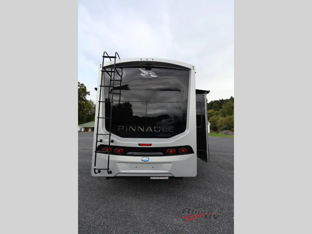 2027 Jayco Pinnacle 32RLTS, Photos photo 4