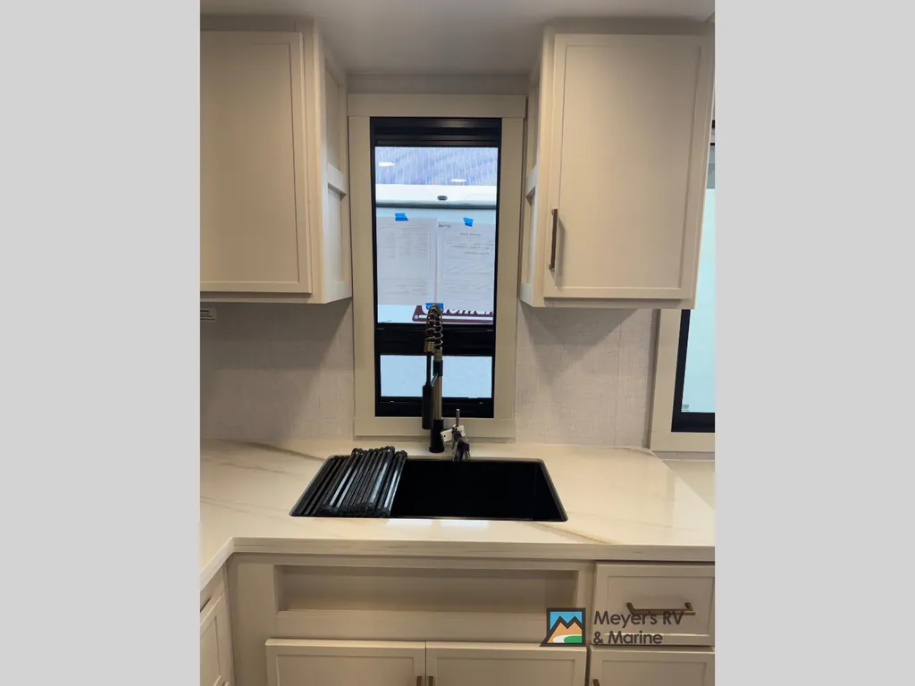 2025 Brinkley Model I 265, Photos photo 8