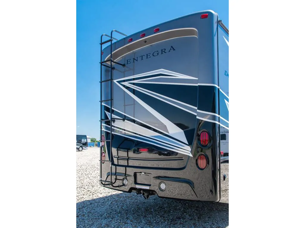 2027 Entegra Coach Emblem 36U, Photos photo 45