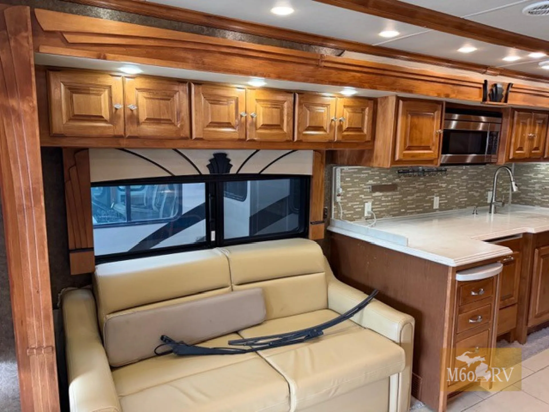 2015 Tiffin Phaeton 40 AH - Photo 4