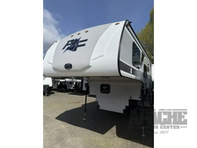 2026 Northwood Arctic Fox Camper 811 - Photo 4