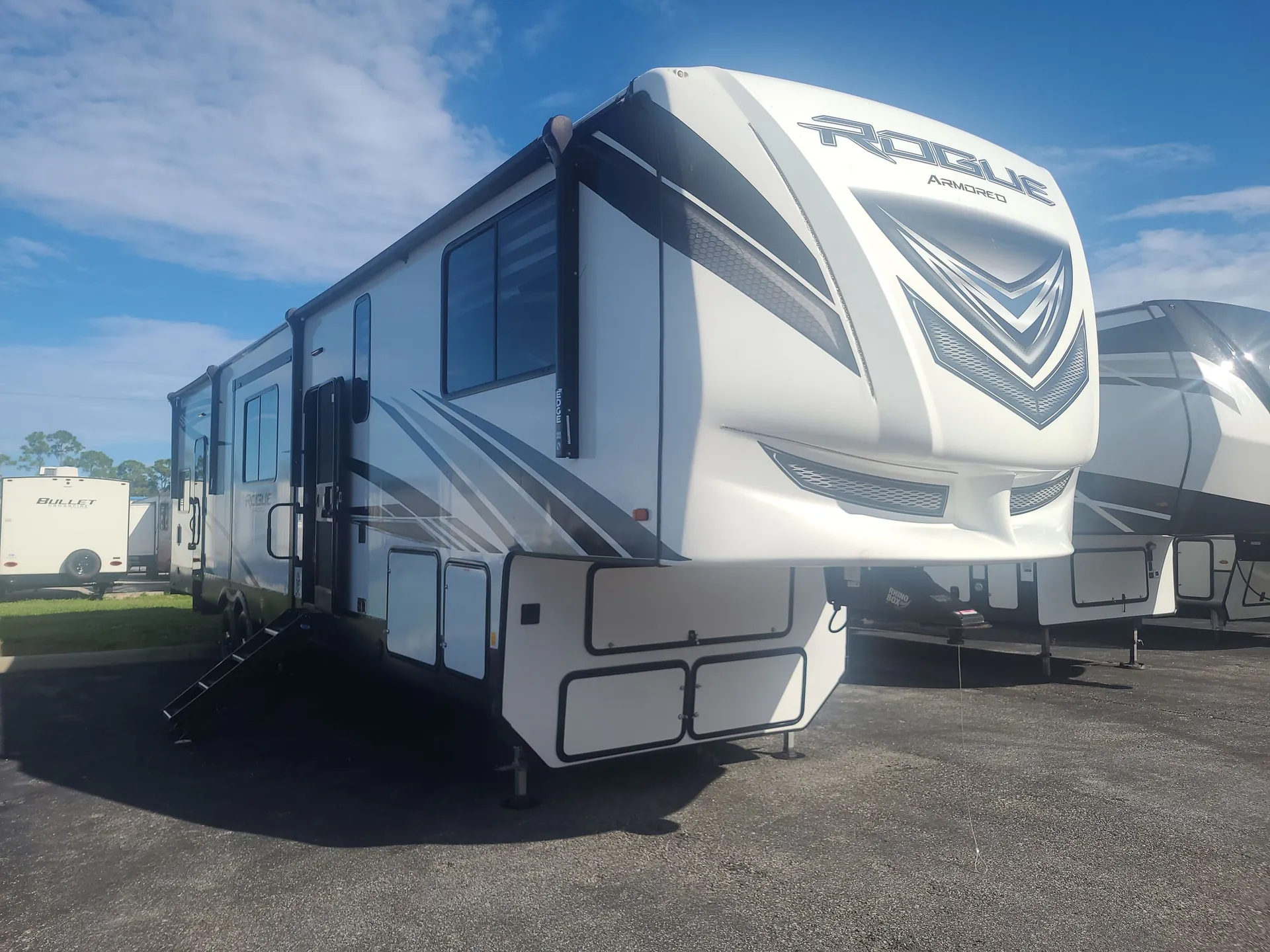 2021 Forest River Rogue Armored 351G2 - Photo 2