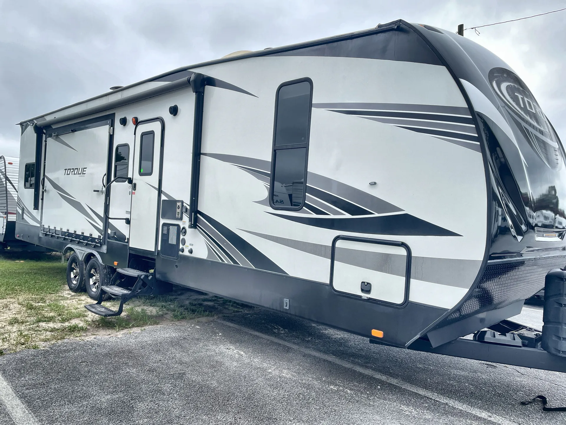 2019 Heartland Torque T32 - Photo 2