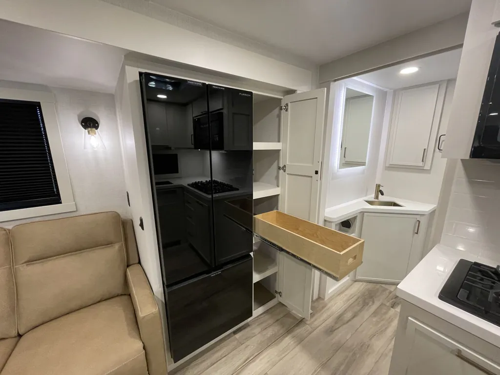 2027 Brinkley Model I 290, Photos photo 24