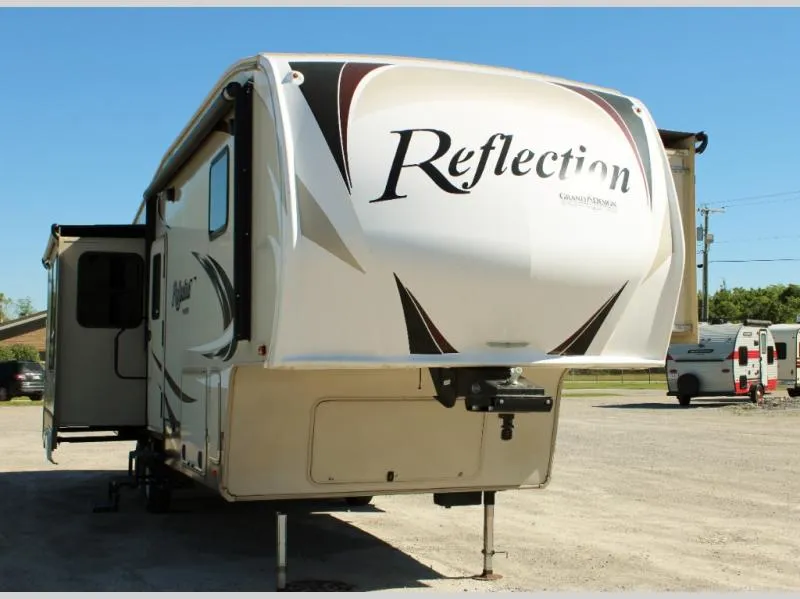 2016 Grand Design Reflection 318RST - Main photo