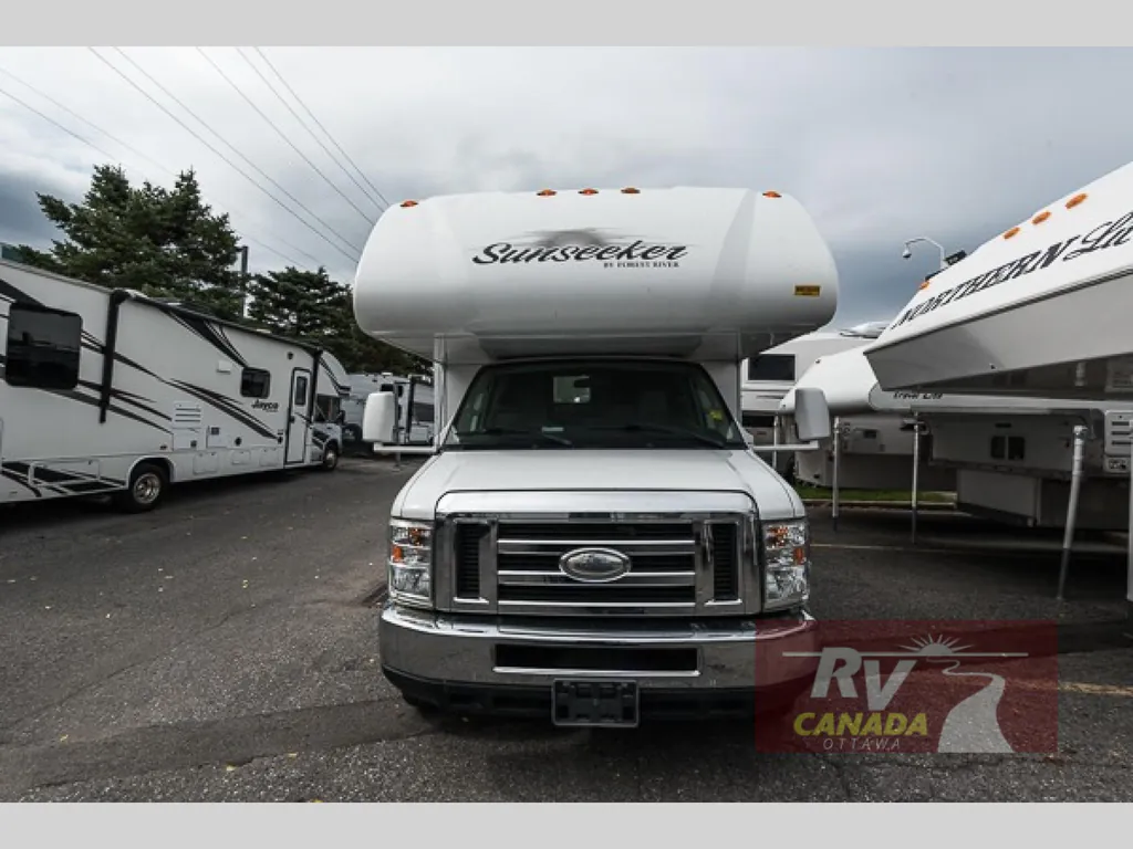 2015 Forest River Sunseeker 2300, Photos photo 2
