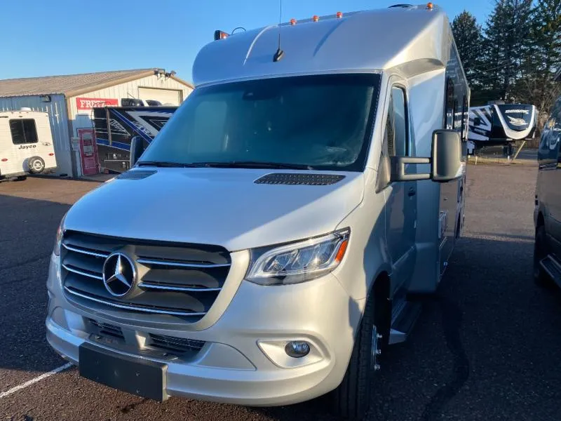 2025 Pleasure-Way Plateau XLRB Std. Model - Main photo