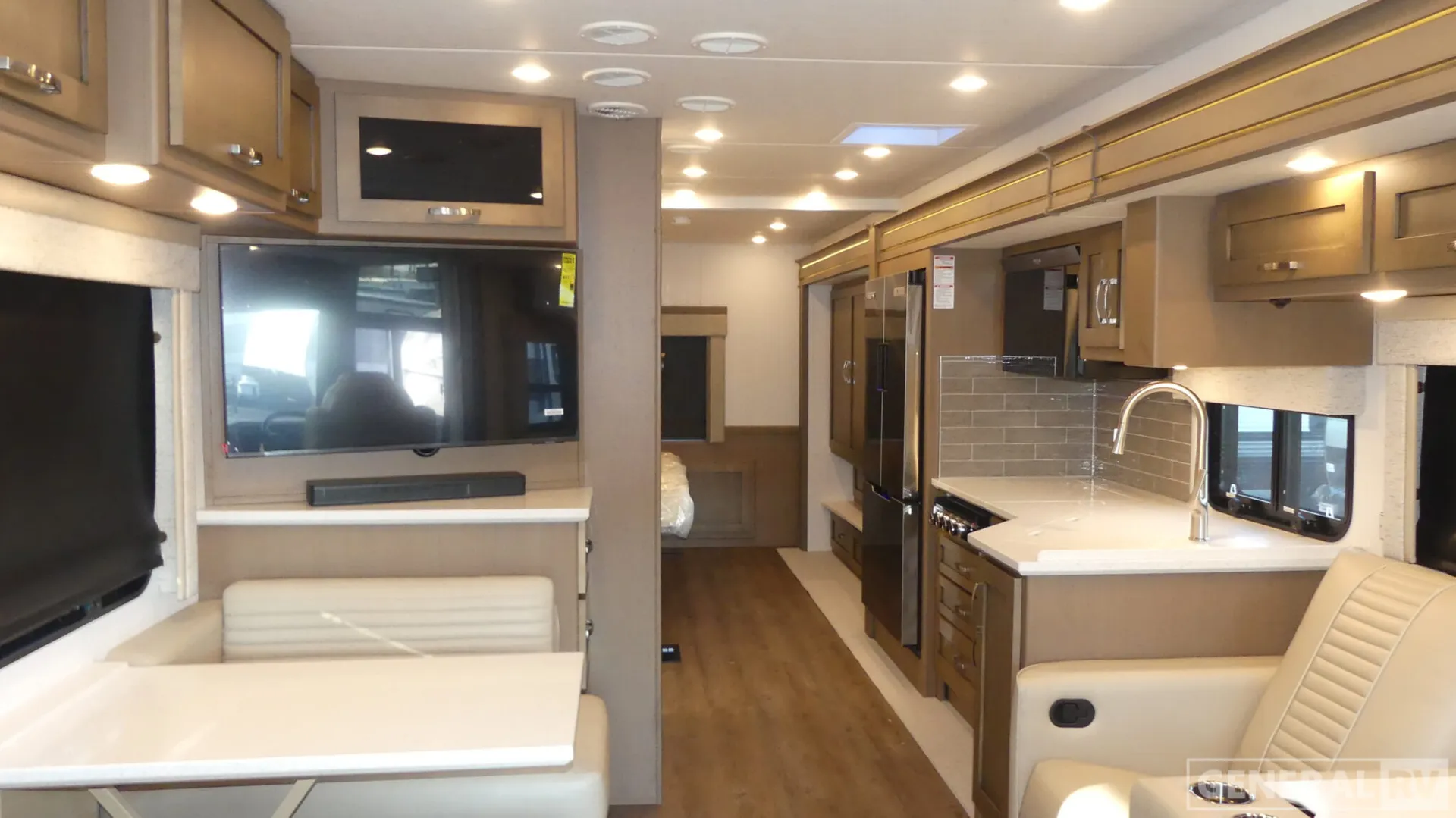 2026 Newmar Bay Star 3114 - Photo 3