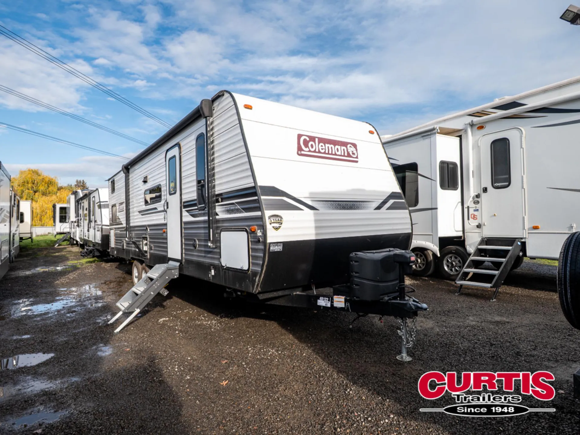 2023 Dutchmen Coleman Lantern 295QBWE - Photo 3